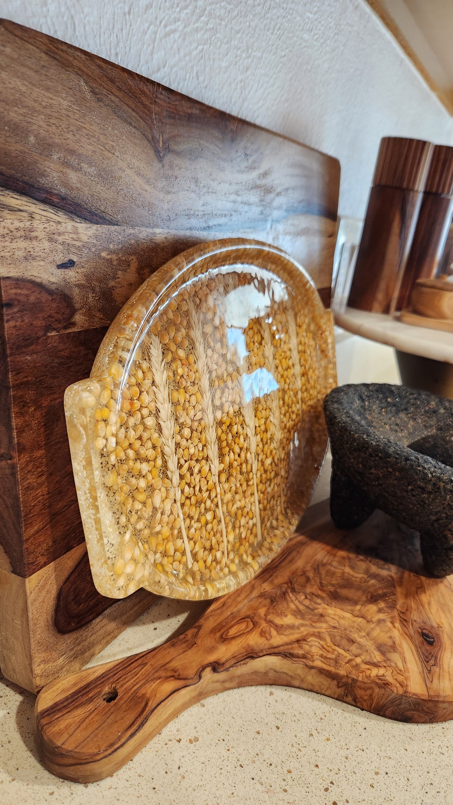 Vintage Resin Design, Kitchen Decor, Corn and Wheat