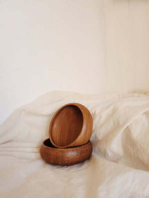 Vintage Home Styling Old World Home Decorating Ideas Wooden Bowls