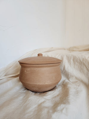 Terracotta Ceramic | Handmade Pottery for a Timeless Touch